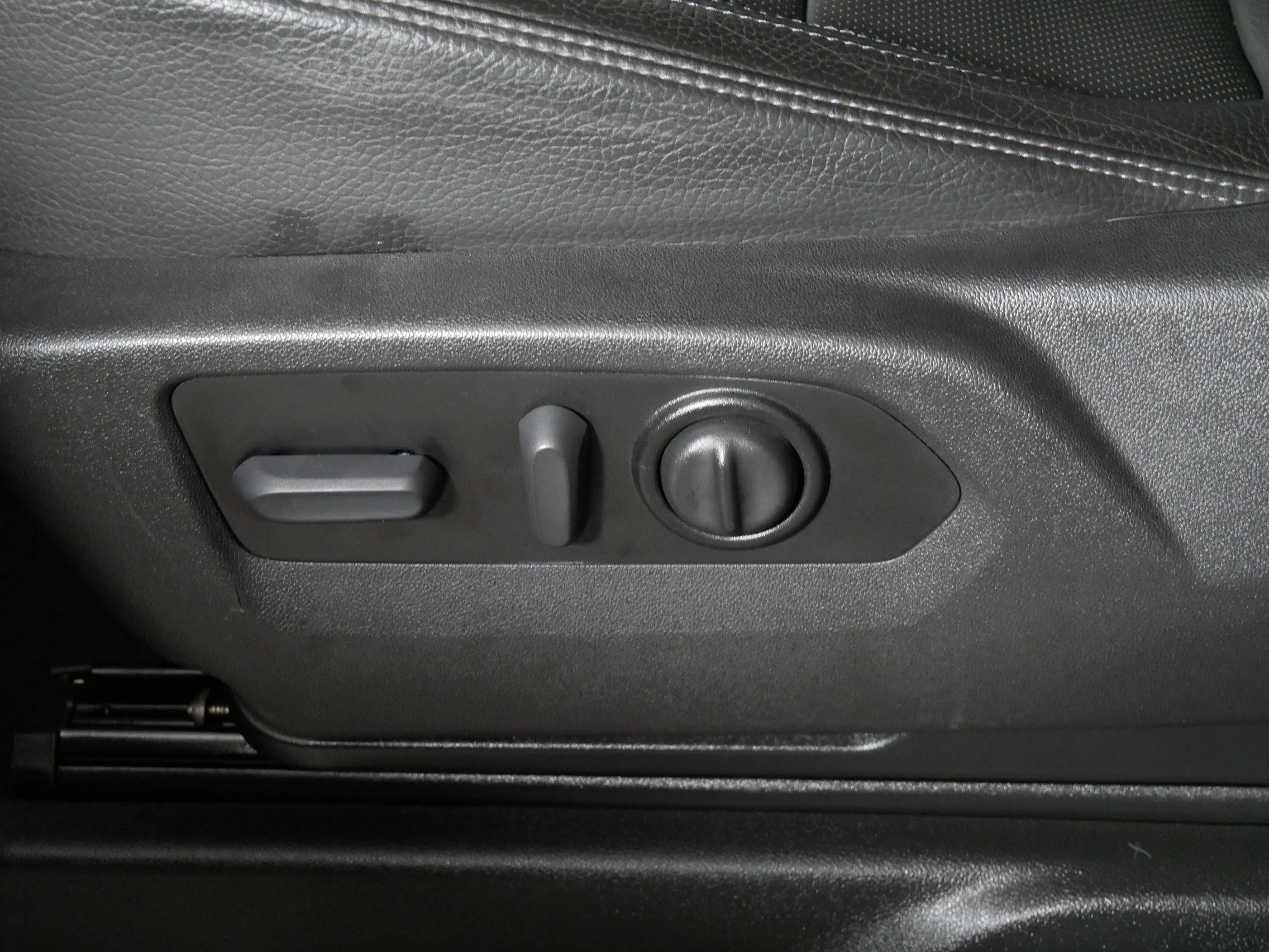 Used 2022 Onyx Black GMC Denali image 20