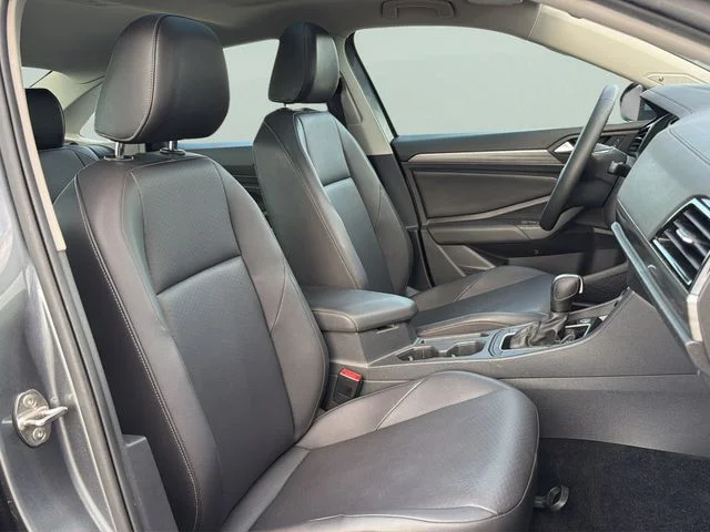 Used 2020 Gray Volkswagen SEL image 20