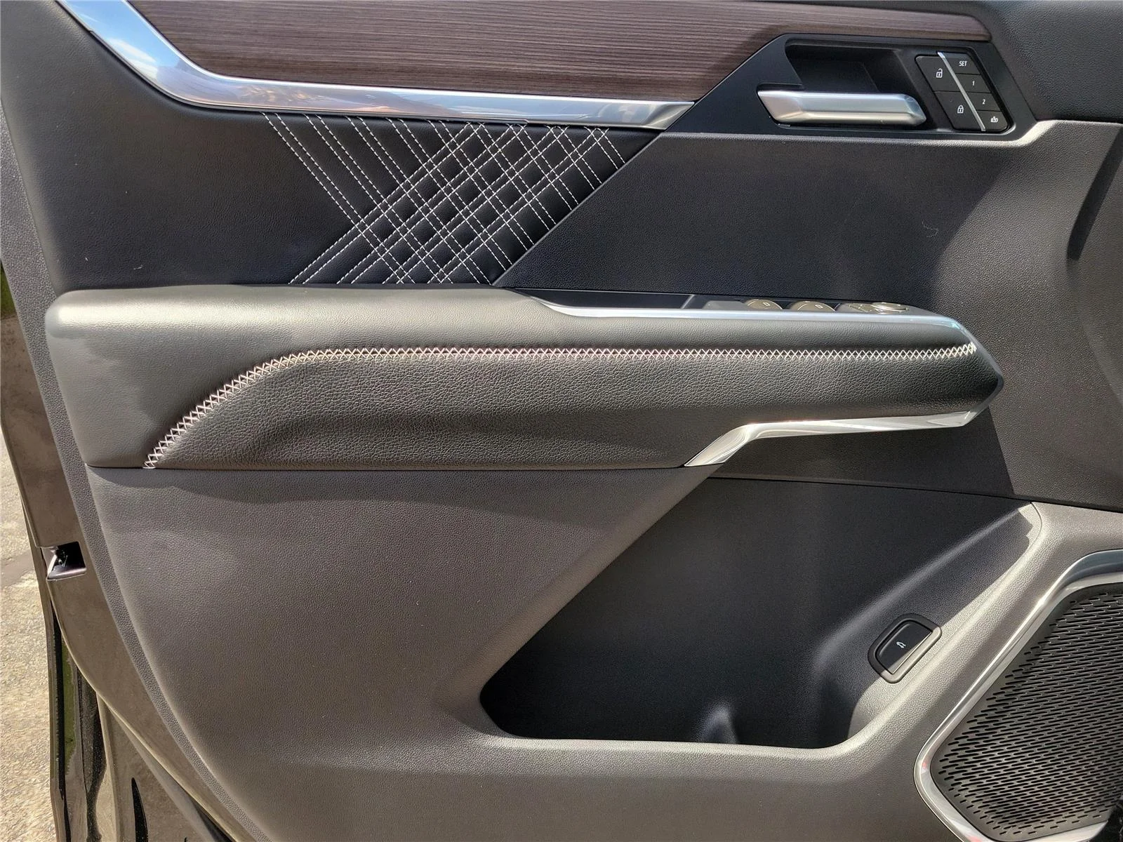 New 2026 Ebony Twilight Metallic GMC Denali image 22
