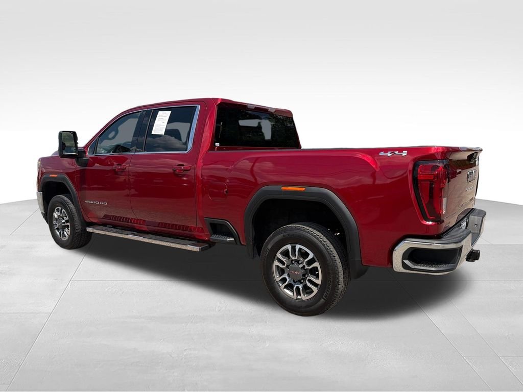 Used 2022 Red GMC SLE image 4