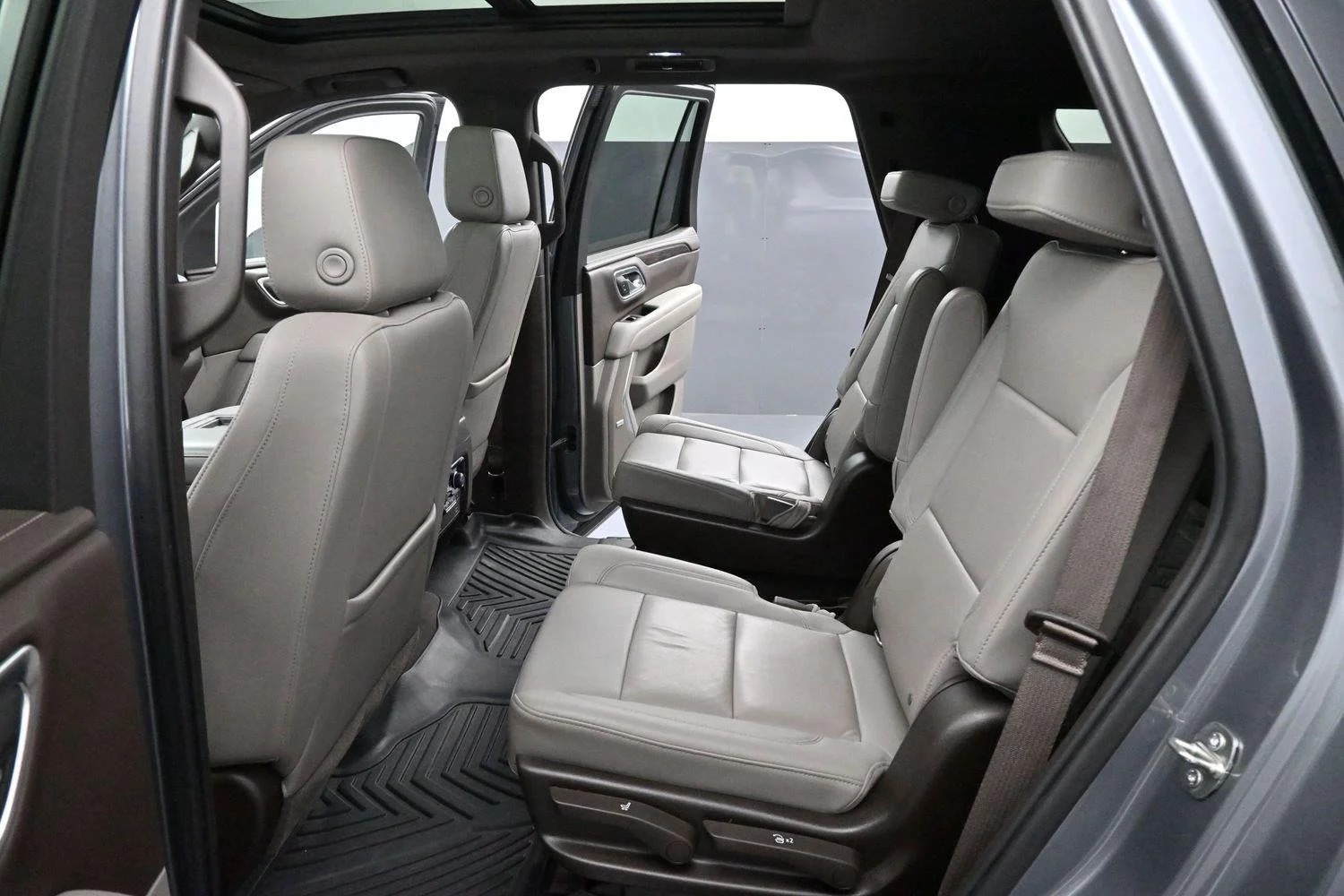 Used 2021 Satin Steel Metallic Chevrolet LT image 32
