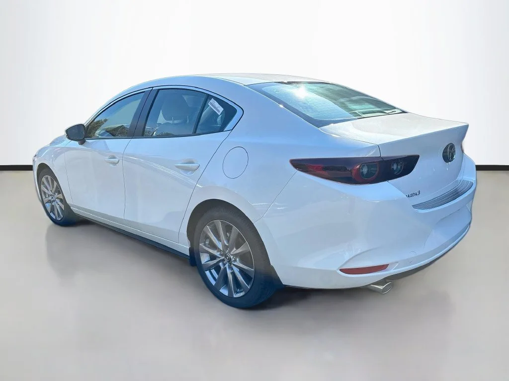 New 2026 Snowflake White Pearl Mazda 2.5 S Preferred image 5