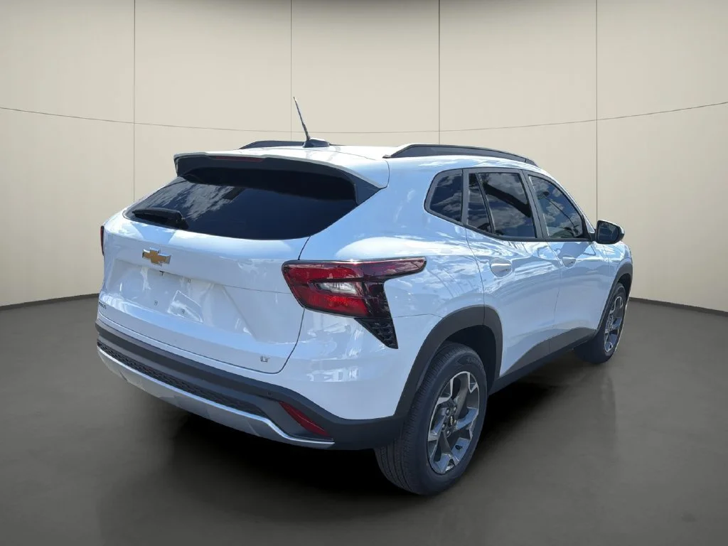 New 2026 Summit White Chevrolet LT image 7
