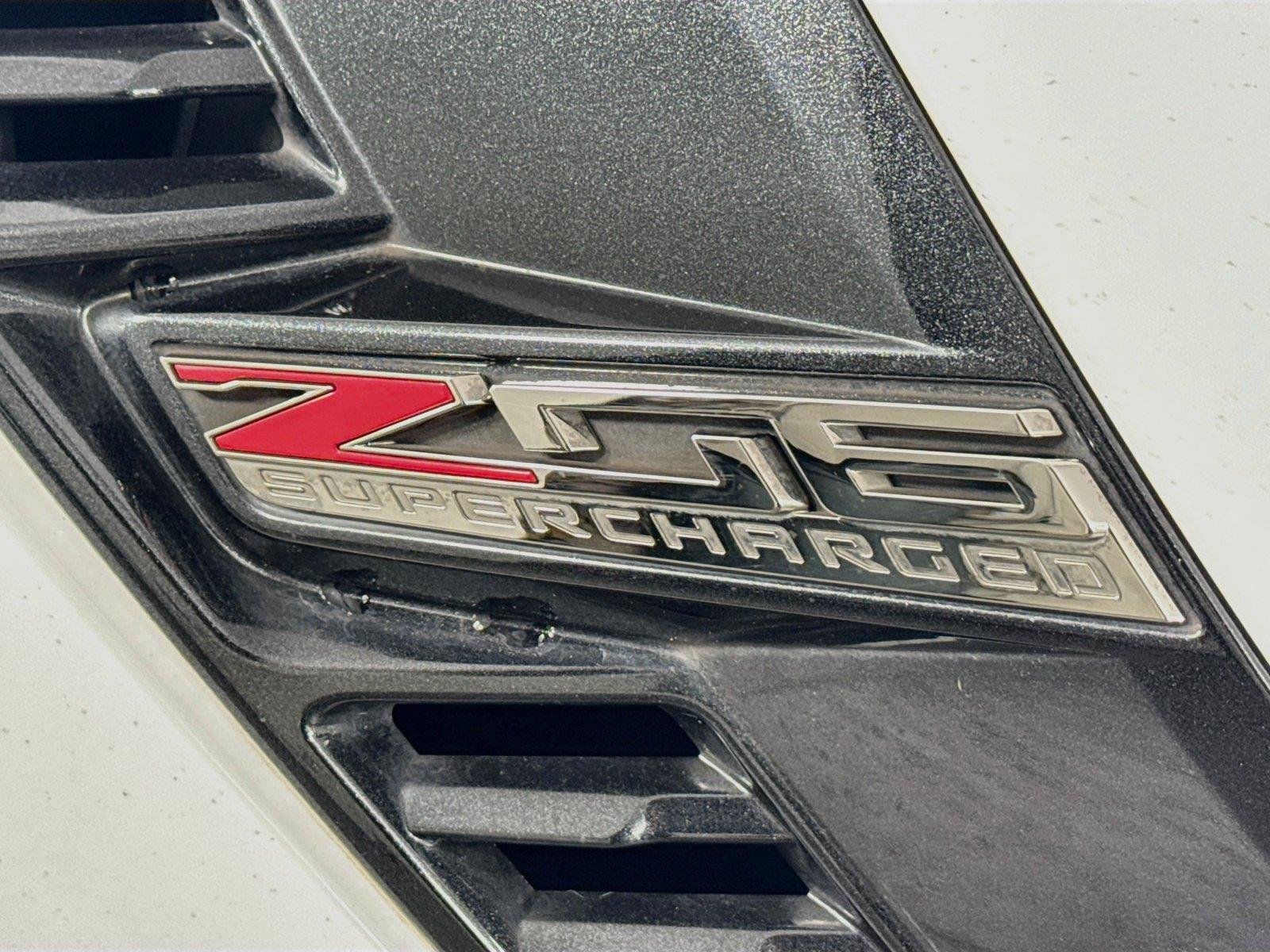 Used 2016 Arctic White Chevrolet Z06 2LZ image 15