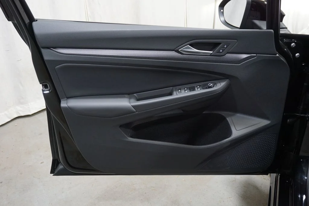 New 2026 Black Volkswagen 2.0T image 27