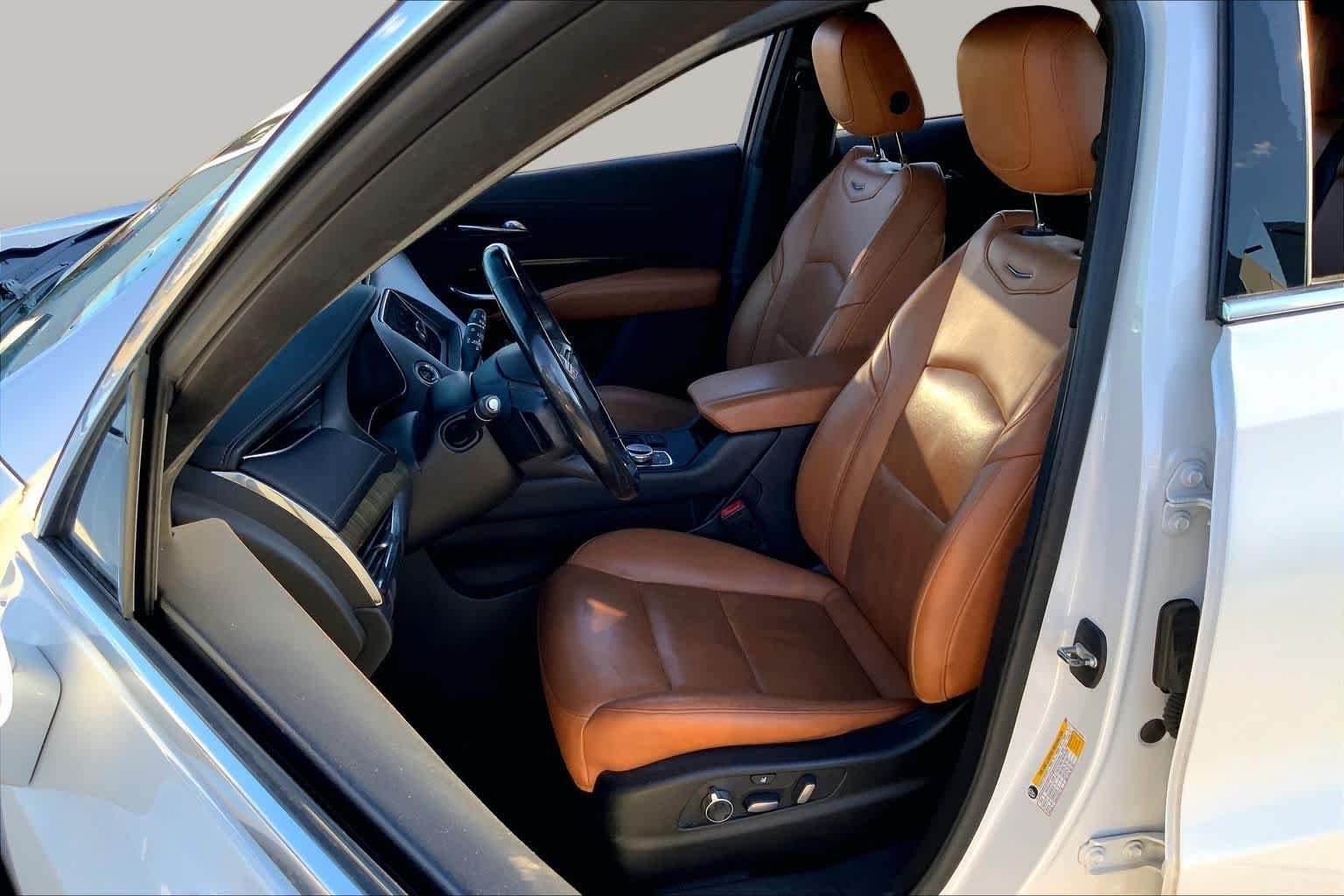 Pre-Owned 2019 Cadillac XT4 FWD Premium Luxury