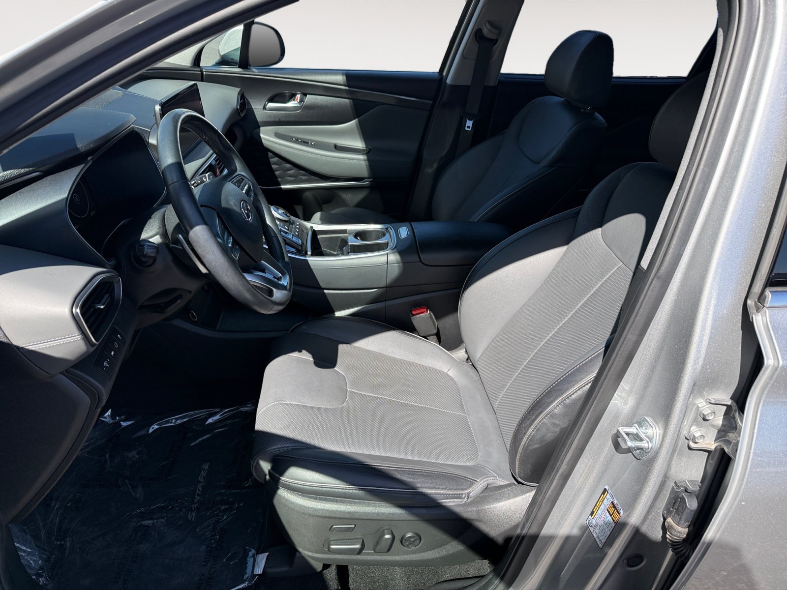 Certified Used 2023 Shimmering Silver Hyundai Limited image 10