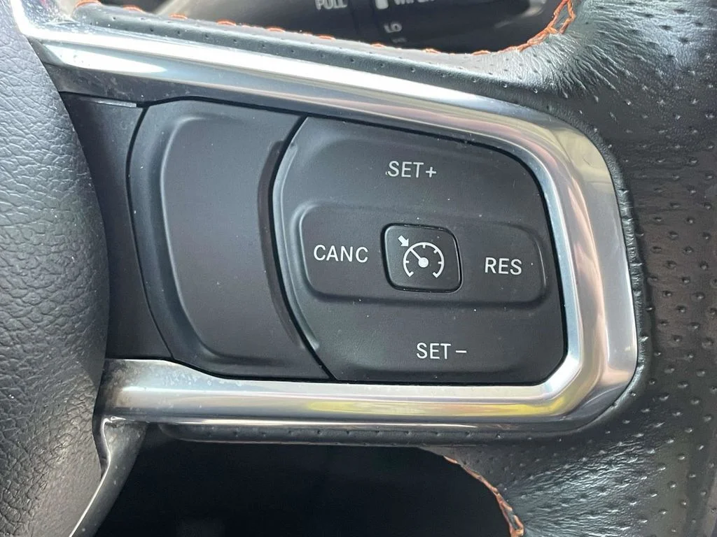 Used 2022 Green Jeep Mojave image 30