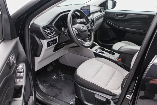 Used 2025 Black Ford Active image 12