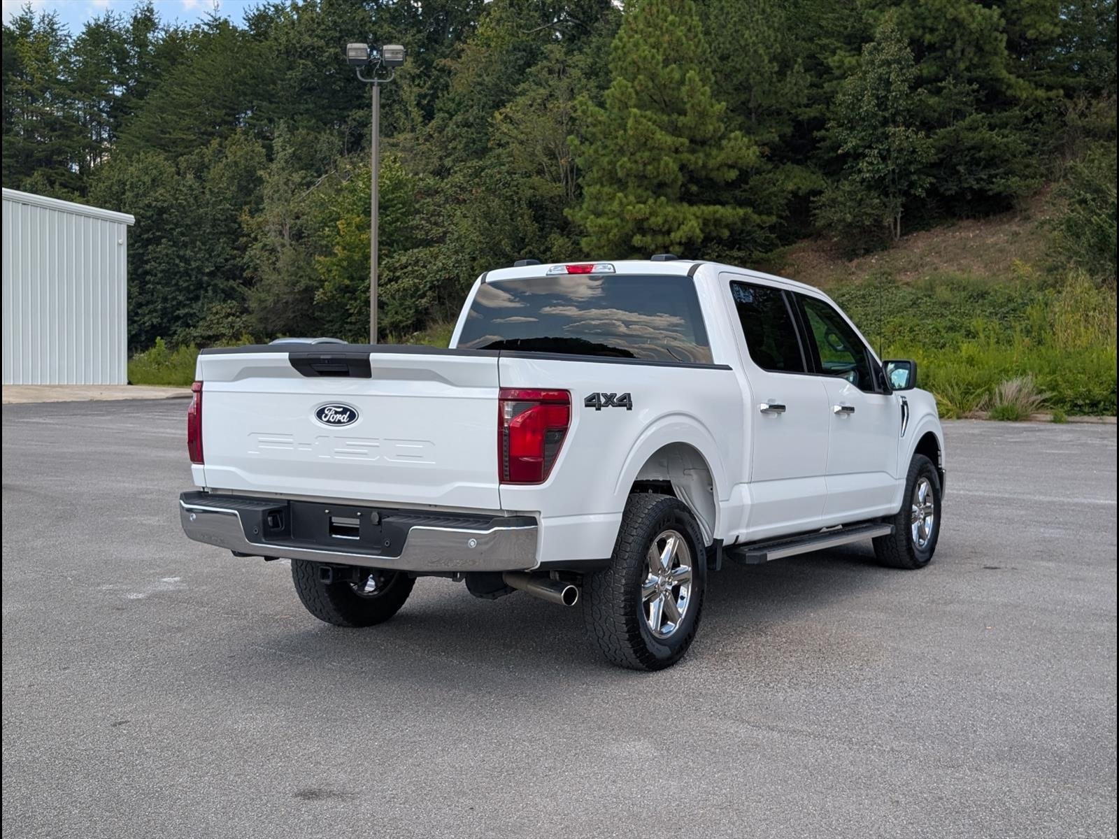 2025 Ford F-150 XLT - Photo 7