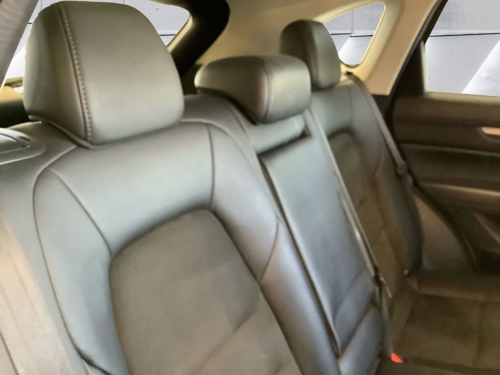 Used 2019 Silver Mazda Touring image 16