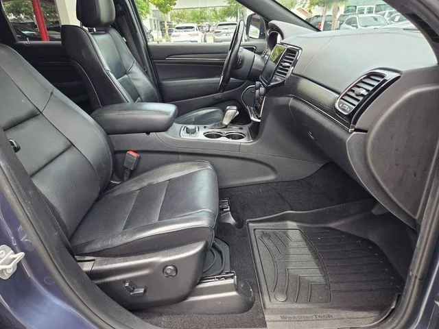 Certified Used 2021 Blue Jeep Overland image 12