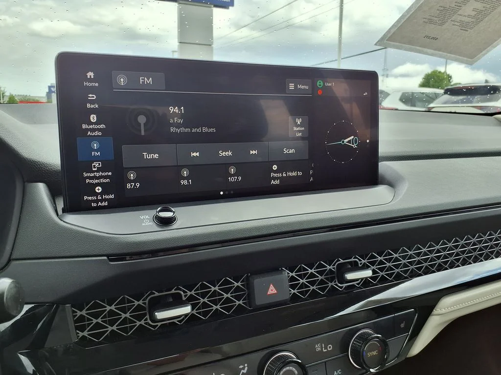 Used 2024 Red Honda EX-L image 26