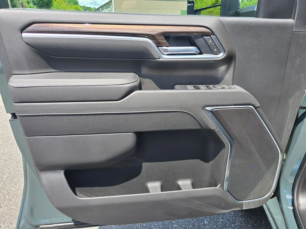 New 2026 Gray Chevrolet LT image 36