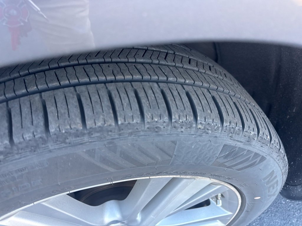 Used 2015 Gray Lexus 350 image 5