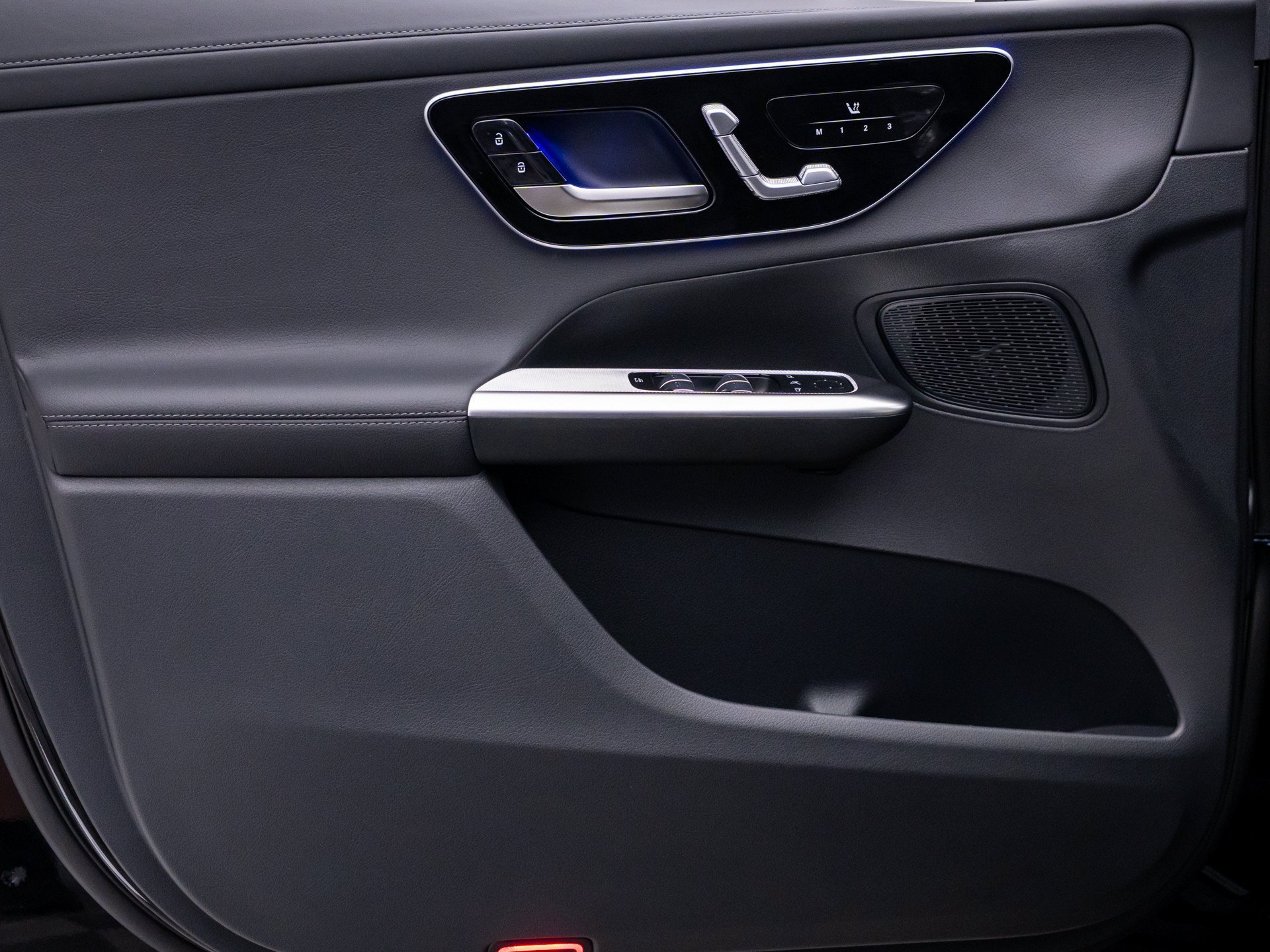 New 2026 Black Mercedes-Benz GLC 300 image 55