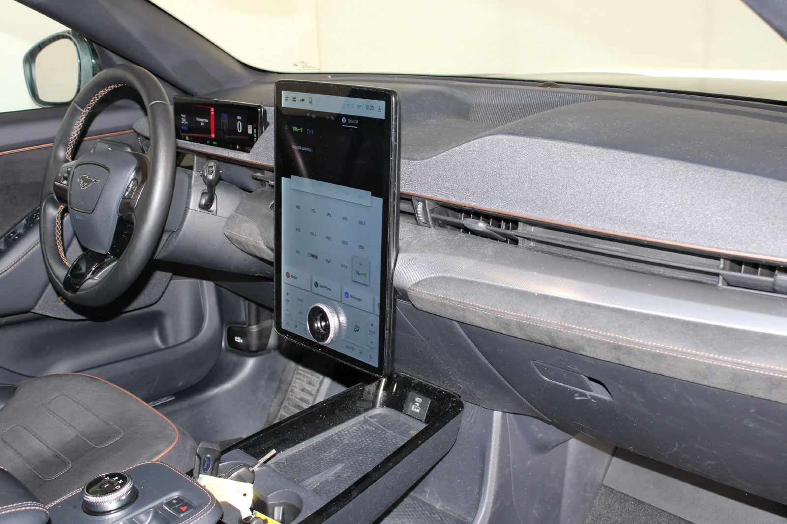 Used 2022 Gray Ford GT image 26