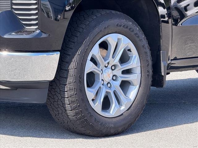 Used 2026 Black Chevrolet LTZ image 27