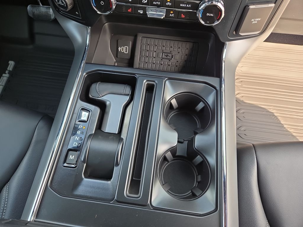 New 2026 Agate Black Metallic Ford XLT image 28