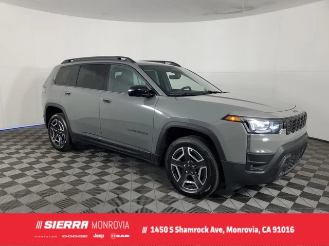 2026 Jeep Cherokee Laredo
