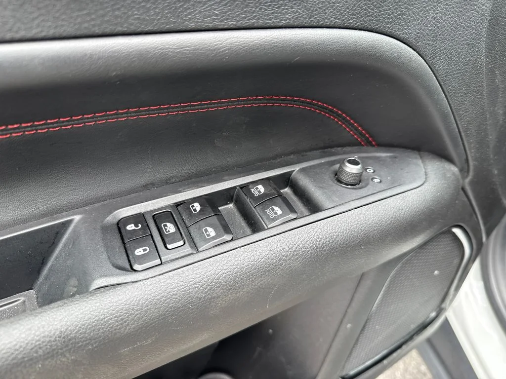 2025 Jeep Compass Trailhawk - Photo 14