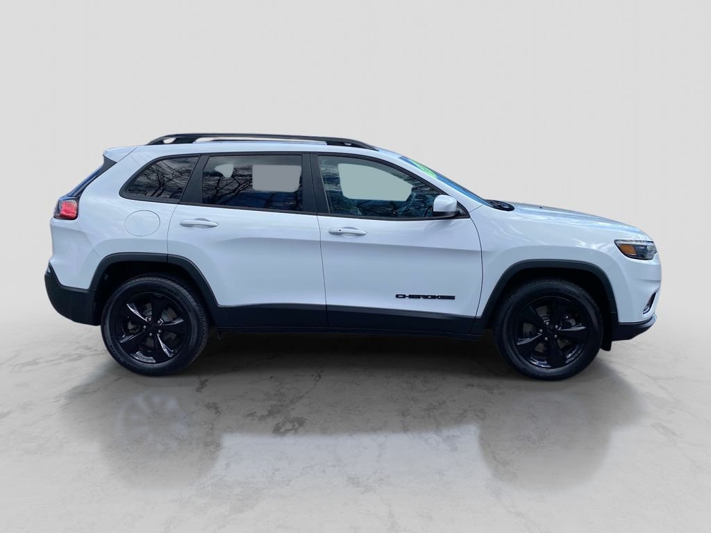 Used 2020 White Jeep Latitude Plus image 9