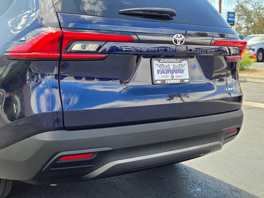 Used 2024 Blueprint Toyota XLE image 5
