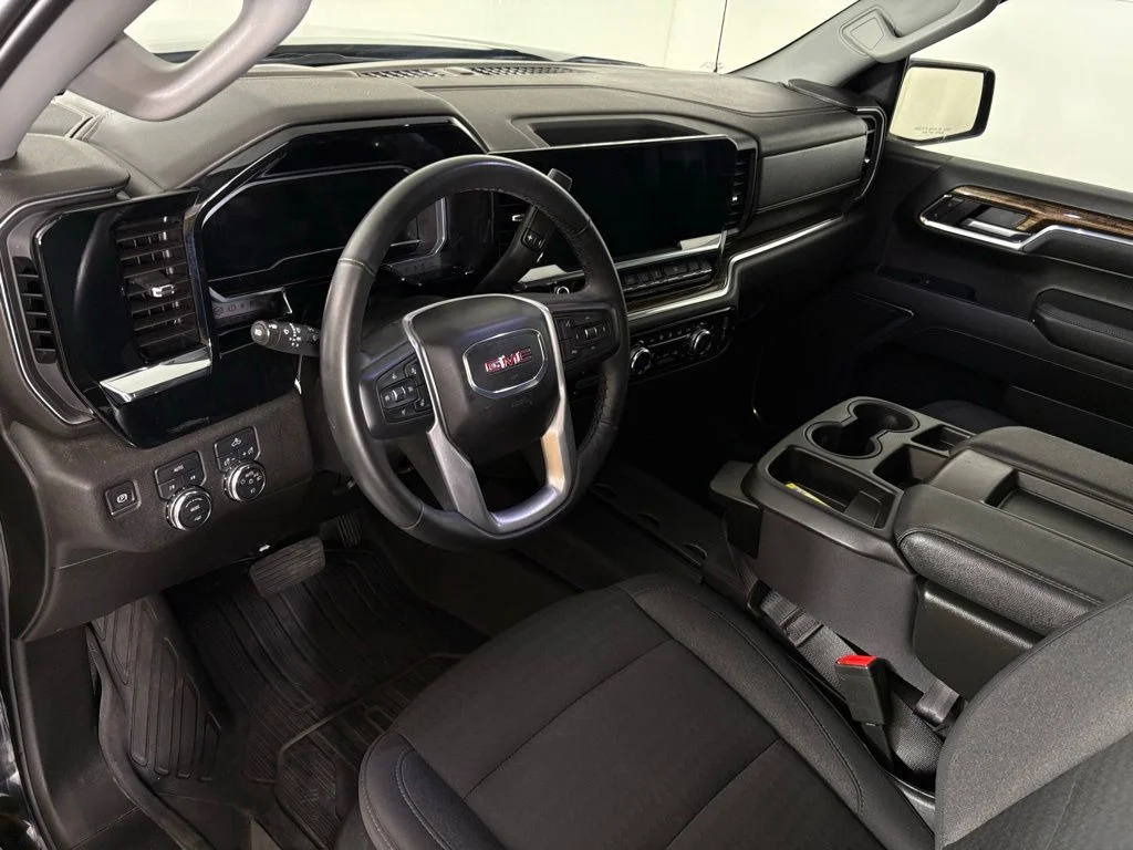 Used 2024 Black GMC Elevation image 19