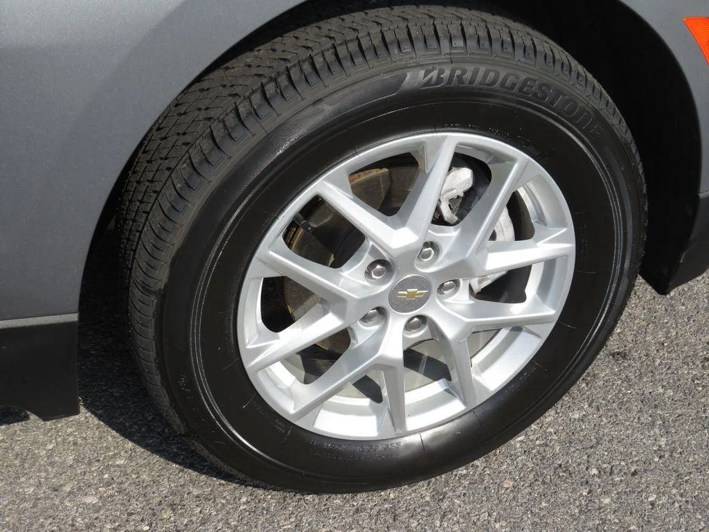 Used 2024 Sterling Gray Metallic Chevrolet LT image 9