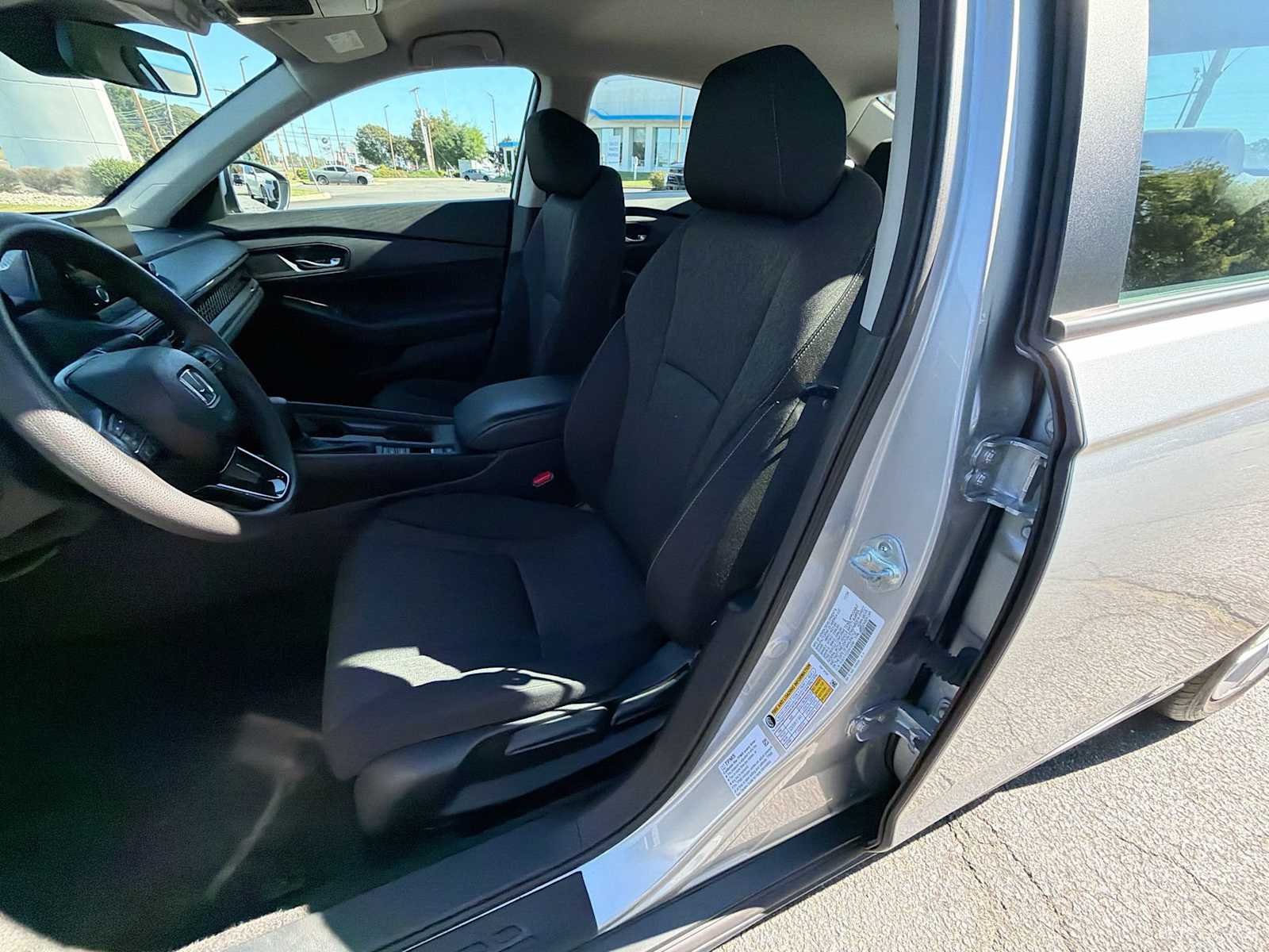 Used 2025 Solar Silver Metallic Honda LX image 21