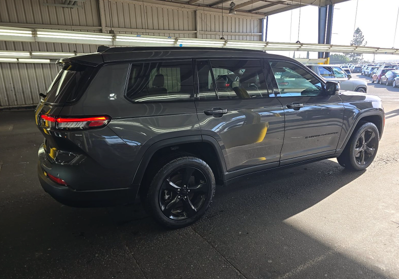 Used 2021 Jeep Grand Cherokee L Altitude with VIN 1C4RJJAG7M8203948 for sale in Kansas City