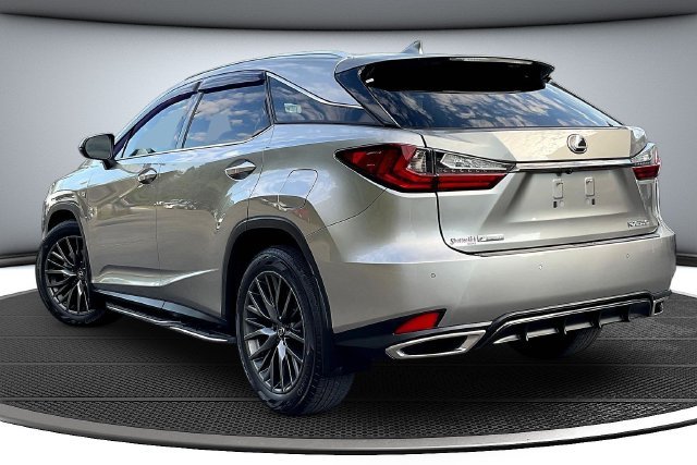 Used 2022 Silver Lexus 350 F Sport Handling image 7
