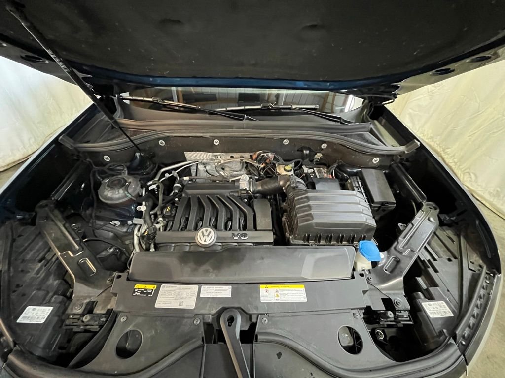 Used 2023 Blue Volkswagen 3.6L V6 SE w/Technology image 32