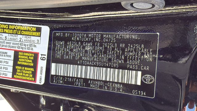 Used 2025 Midnight Black Metallic Toyota LE image 27