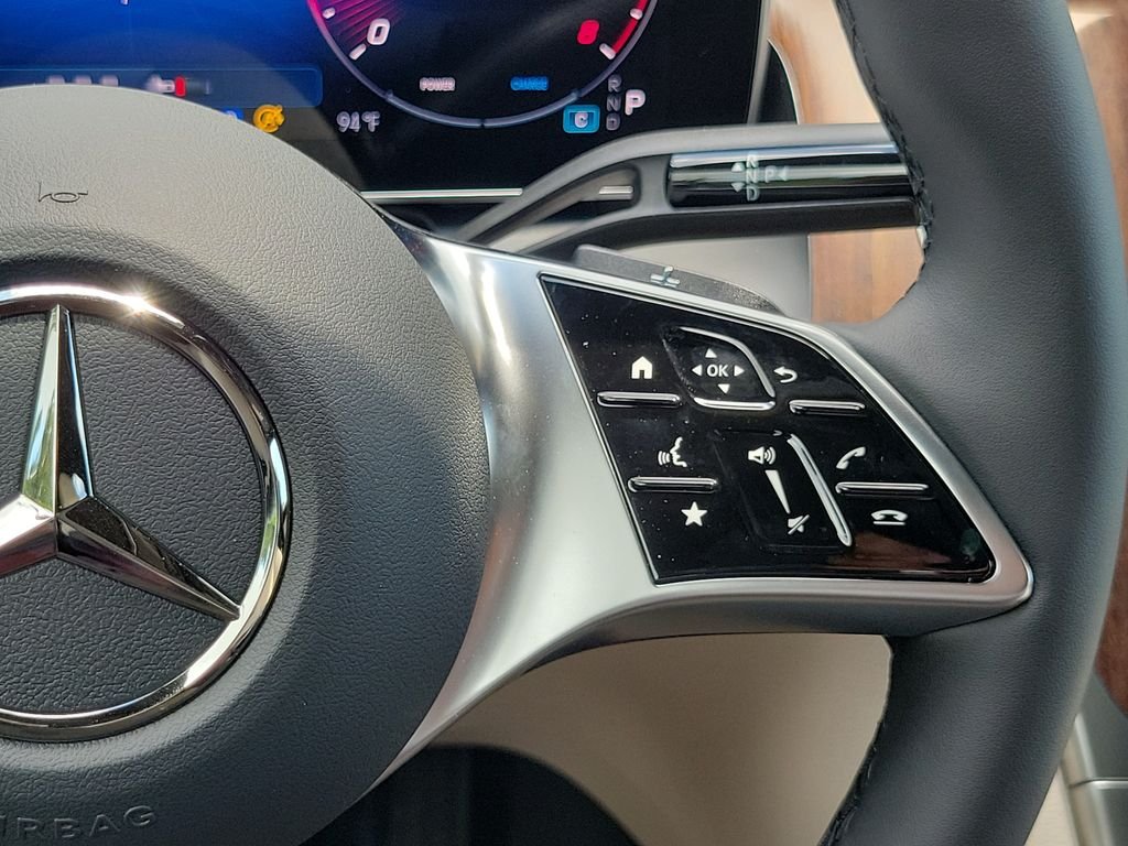 New 2026 White Mercedes-Benz GLC 300 image 27