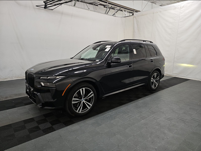 Used 2024 Black BMW xDrive40i image 3