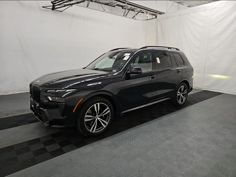 Used 2024 Black BMW xDrive40i image 3