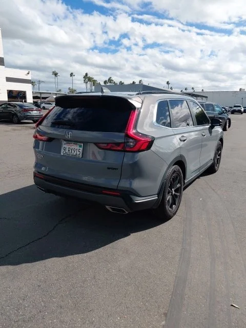 Used 2024  Honda Sport image 2