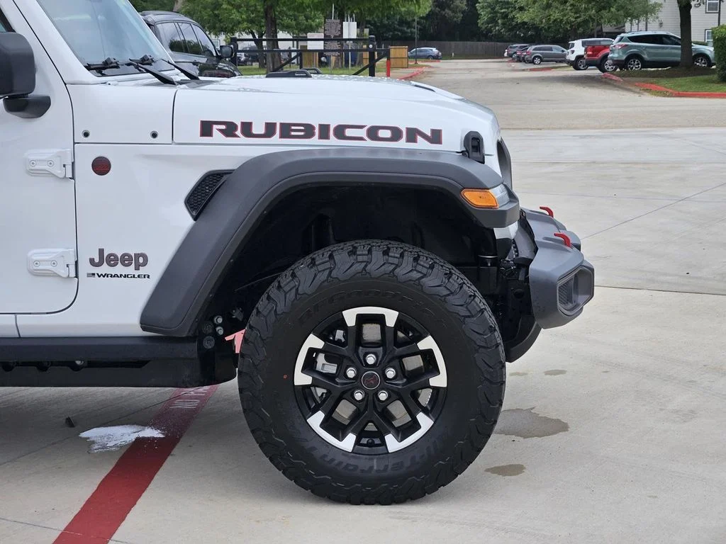 Used 2026 White Jeep Rubicon image 37