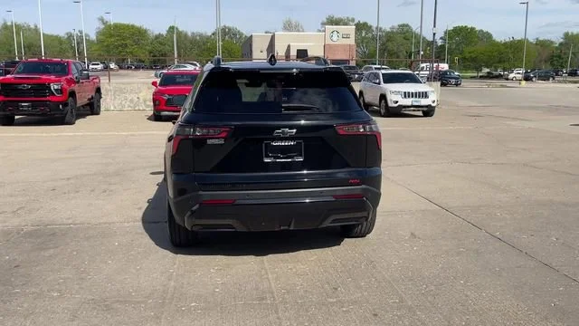 Used 2025 Mosaic Black Metallic Chevrolet RS image 7