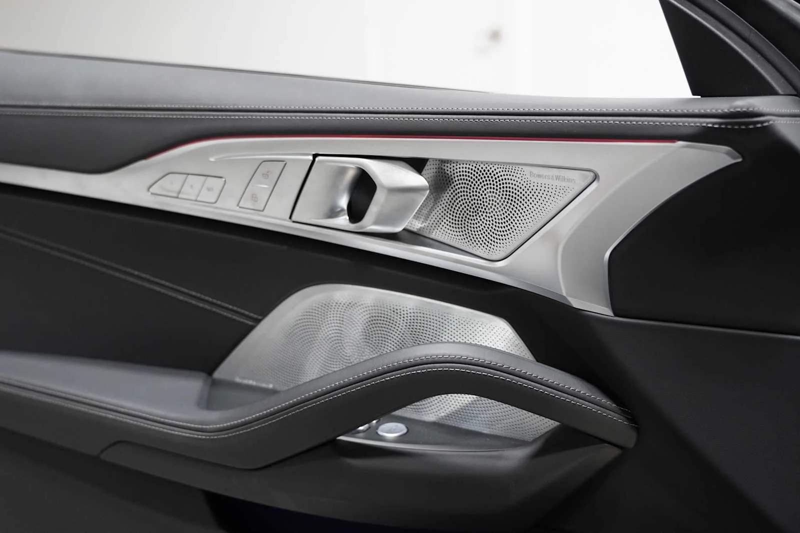 Used 2026 Carbon Black Metallic BMW M850i image 14