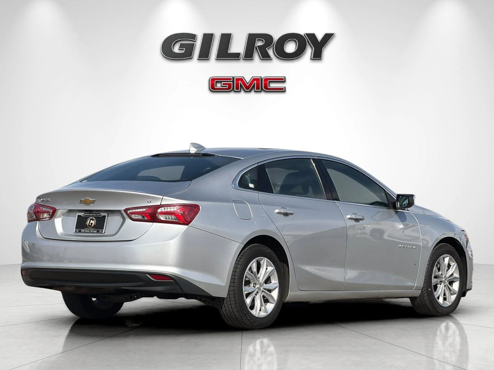 Used 2020 SILVER ICE METALLIC Chevrolet LT image 3
