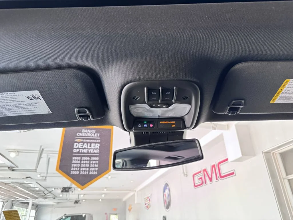 2025 Chevrolet Colorado ZR2 - Photo 28