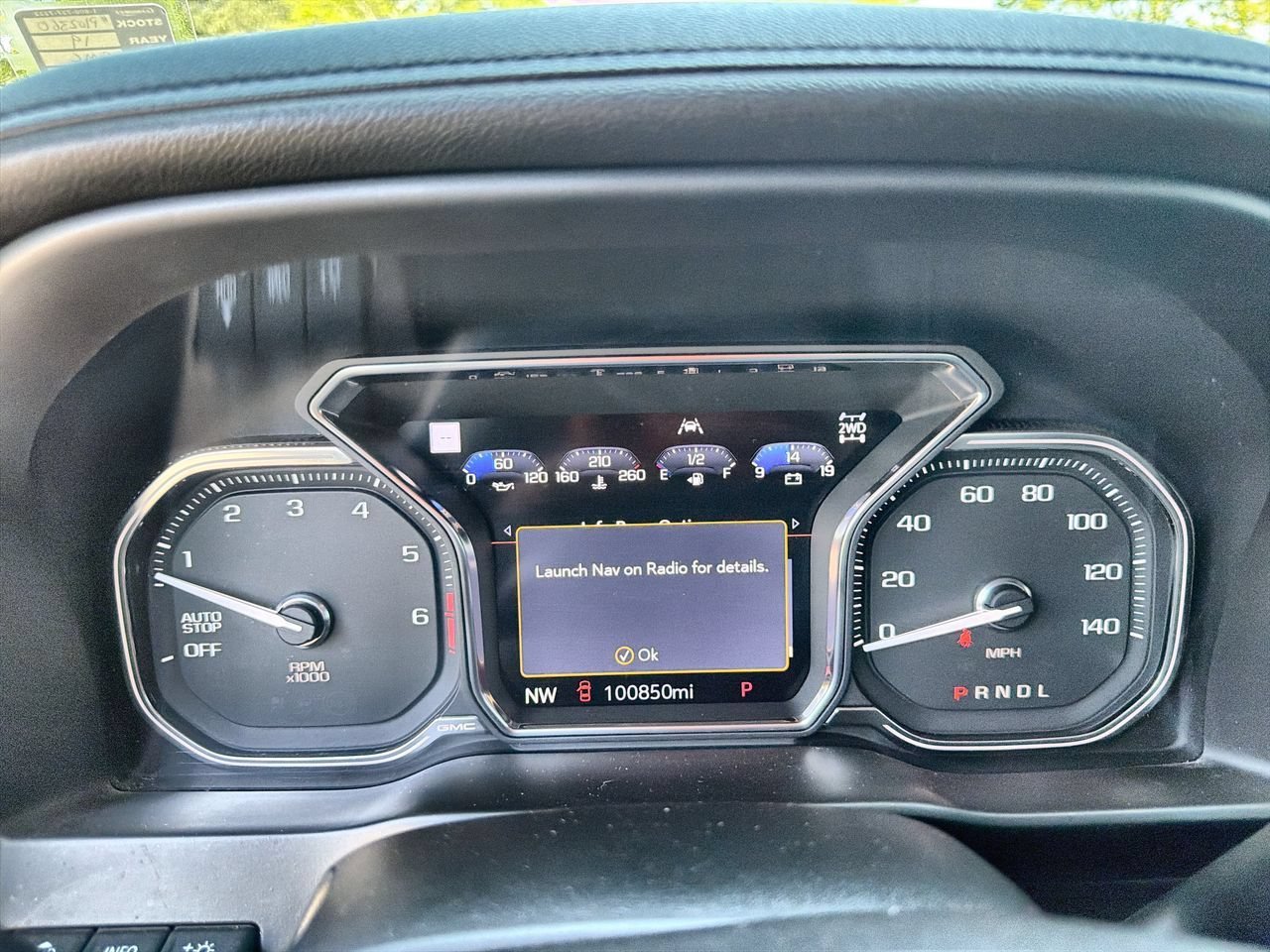 Used 2019 ONYX BLACK GMC Denali image 12