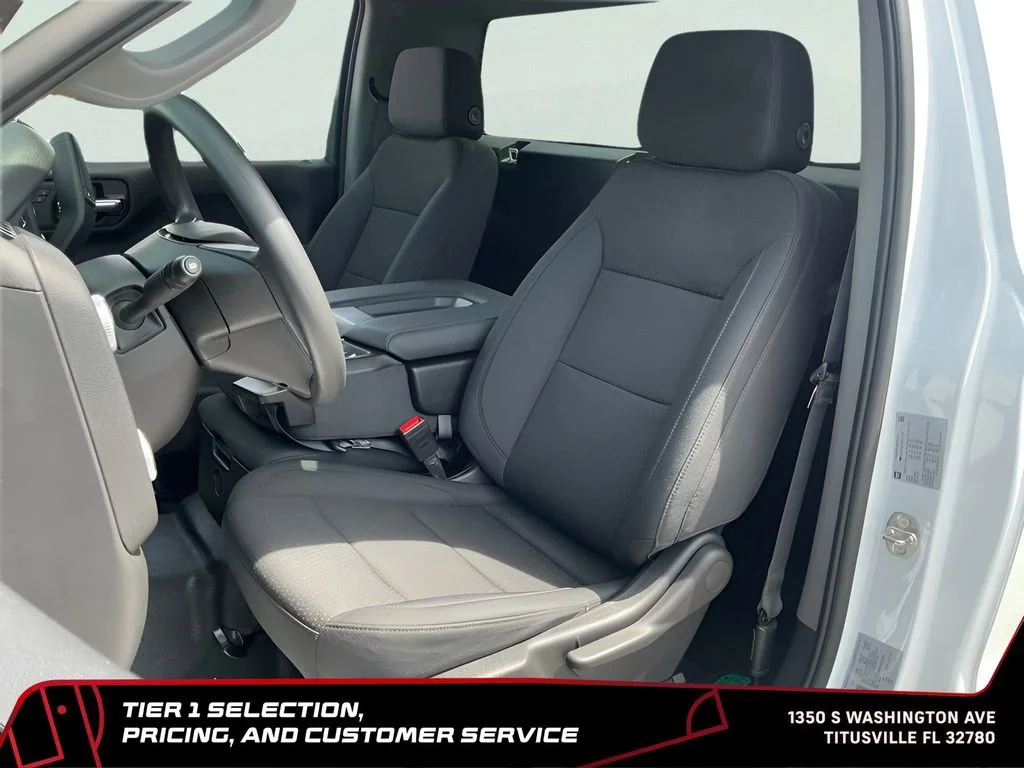 Used 2024 Summit White GMC Pro image 17