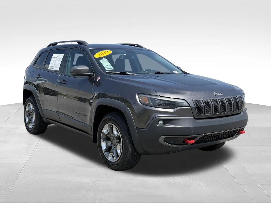 Used 2019 Gray Jeep Trailhawk image 29