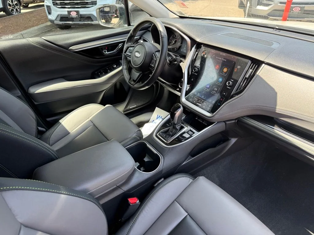 Used 2024 White Subaru Onyx Edition XT image 30