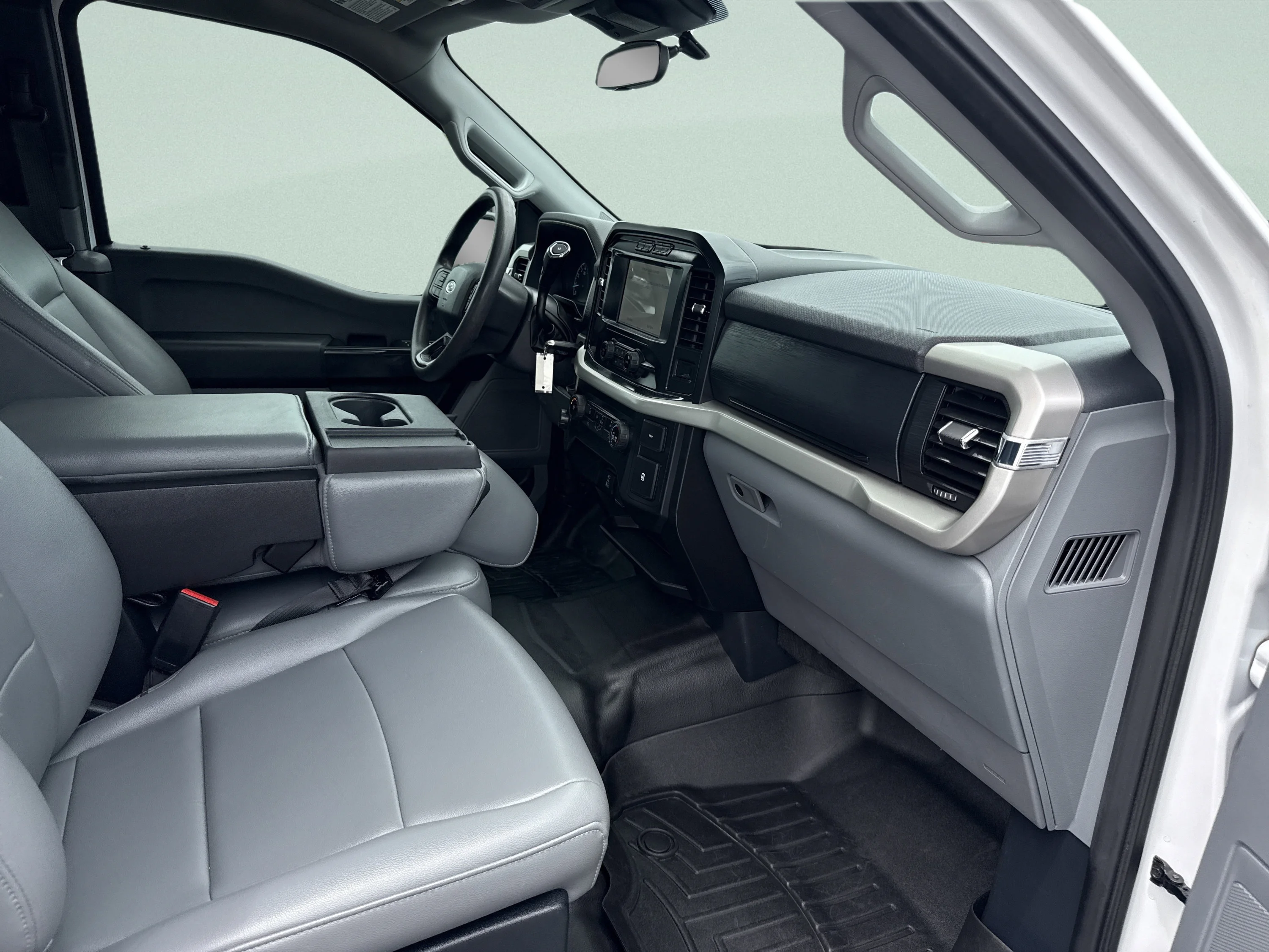 Used 2021 Oxford White Ford XL image 18