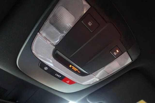 Used 2023 White Kia GT-Line image 32