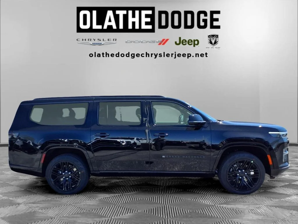 New 2026 High Gloss Black Exterior Paint Jeep Limited Reserve image 30